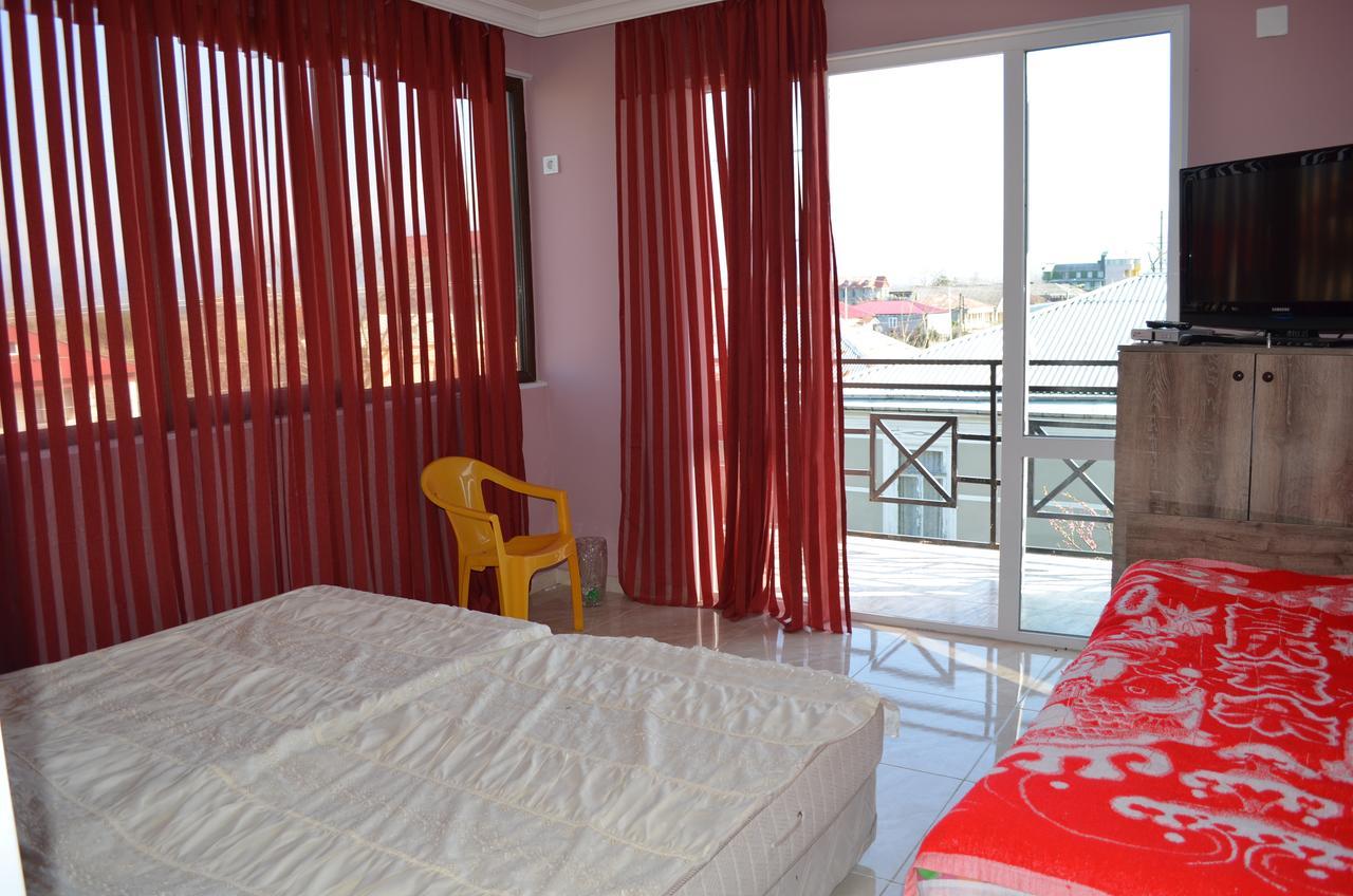 Hotel Near The Sea 科布列季 外观 照片
