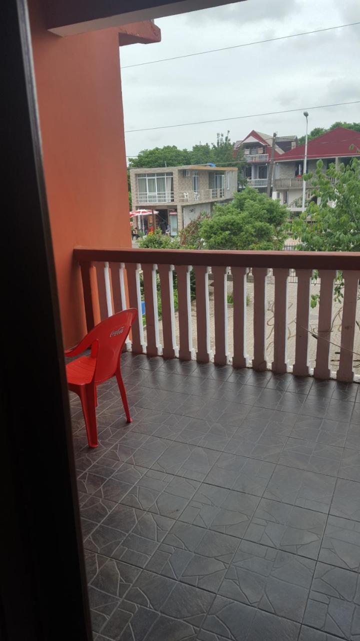 Hotel Near The Sea 科布列季 外观 照片